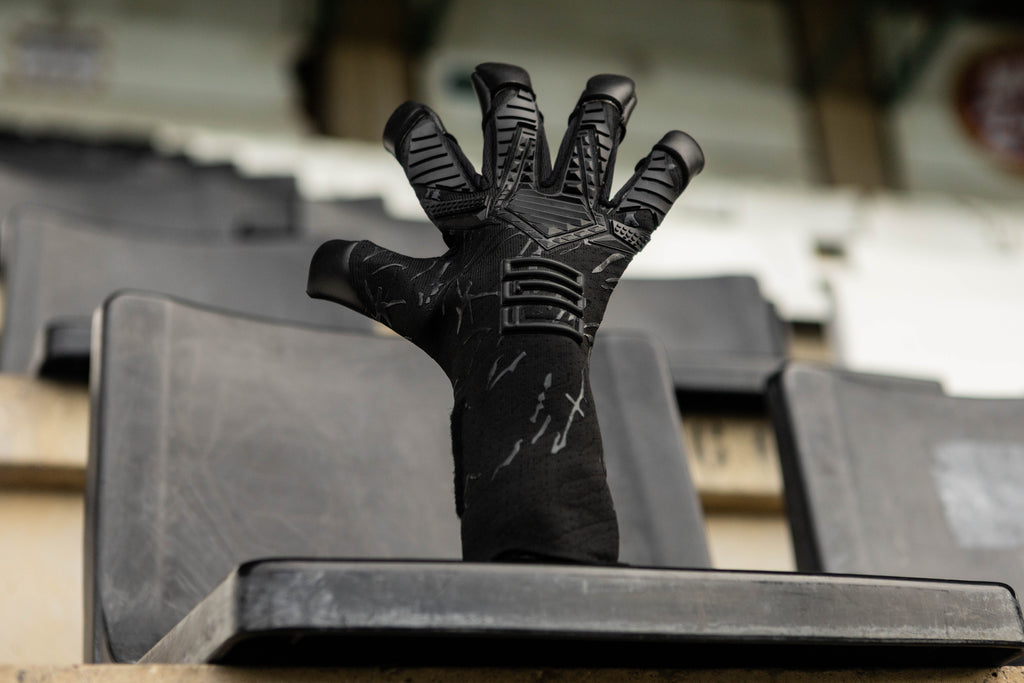 EGO ESSENTIALS X-PRO BLACKOUT